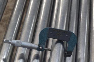 �F�(y��ng)����䓹܏S(ch��ng)��ʹ�õı���̎����ˇ