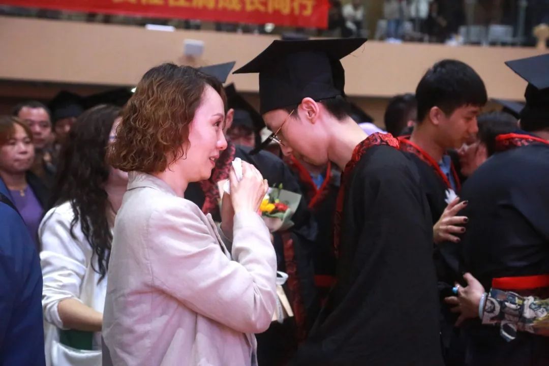 踐行青春誓言 立志揚(yáng)帆遠(yuǎn)航 | ?？谏礁吒呒?jí)實(shí)驗(yàn)中學(xué)十八歲成人禮暨百日誓師大會(huì)成功舉辦-圖片3