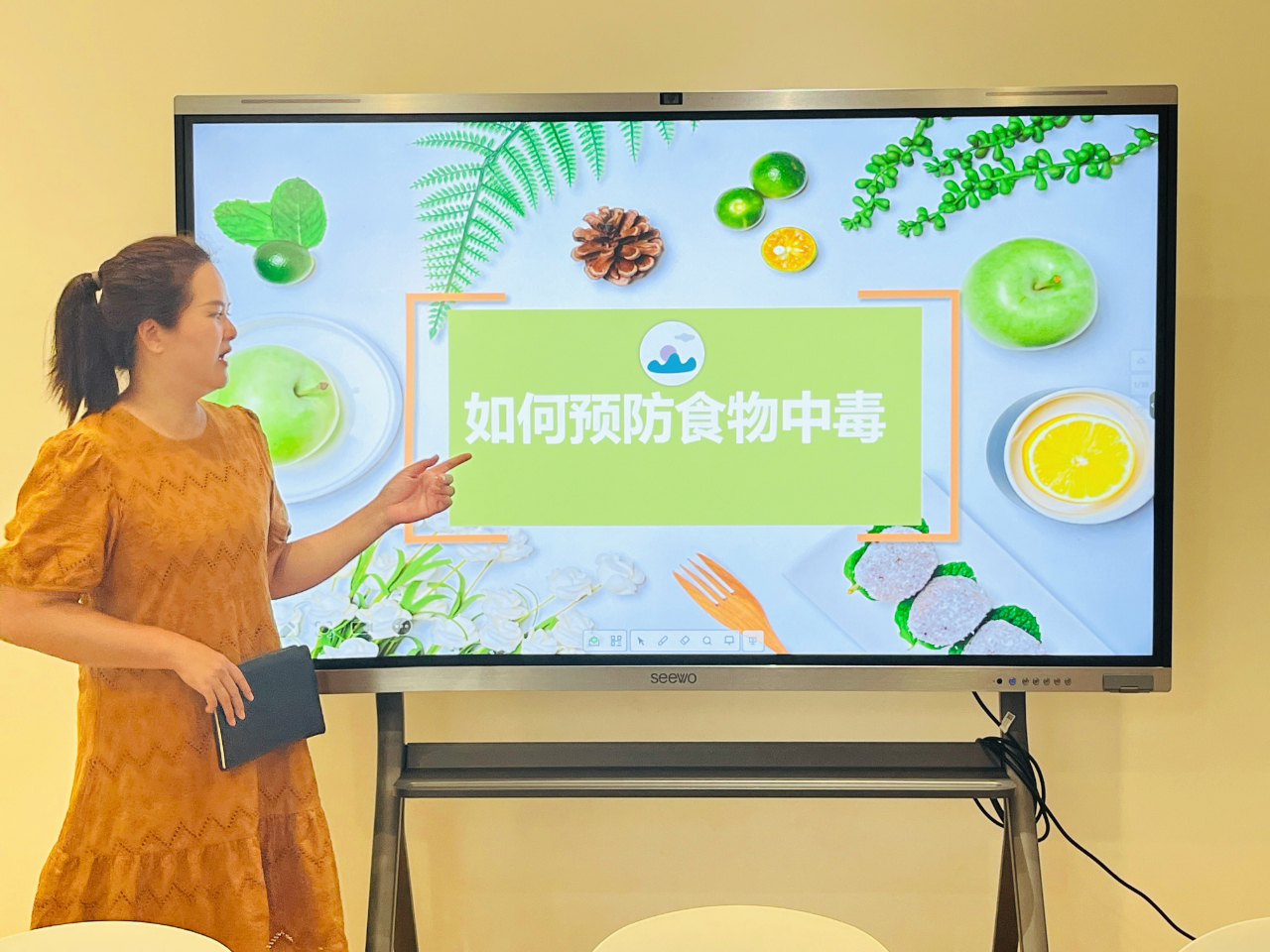 “食”刻預(yù)防，安全相伴——?？谑猩礁哂變簣@食物中毒應(yīng)急處置演練活動(dòng)-圖片12