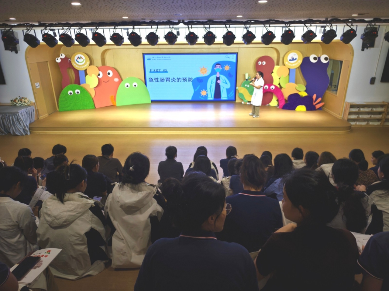 預(yù)防諾如病毒，筑牢校園防線——?？谑猩礁哂變簣@開展“預(yù)防諾如病毒”專項(xiàng)系列行動(dòng)-圖片11