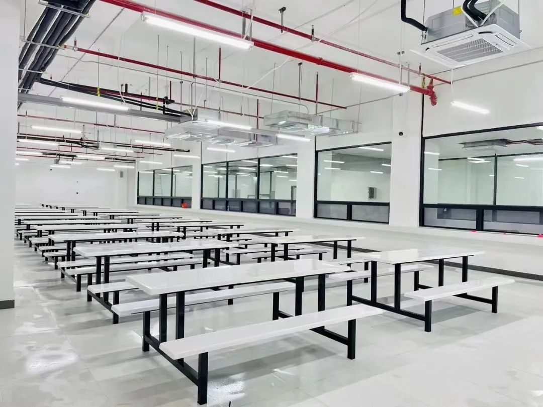 聚焦！定安縣山高高級(jí)實(shí)驗(yàn)中學(xué)新生報(bào)名火熱進(jìn)行中！-圖片8