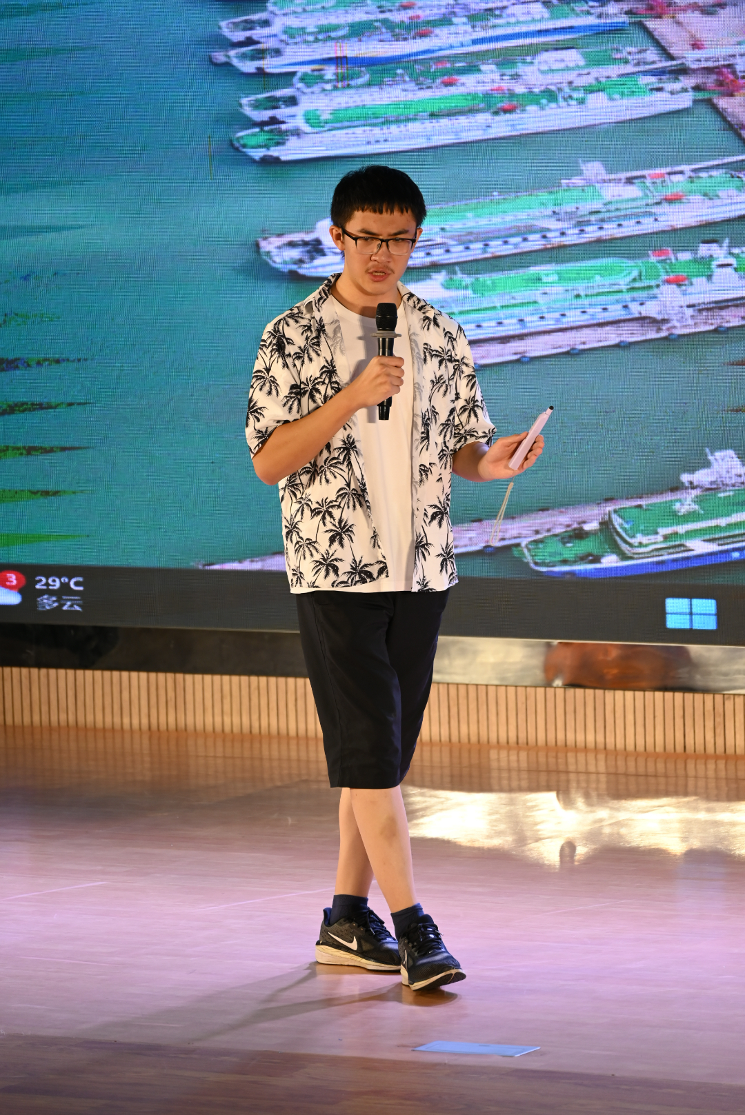 “逐夢自貿(mào)港，英語話未來”——定安縣高中英語演講比賽-圖片2