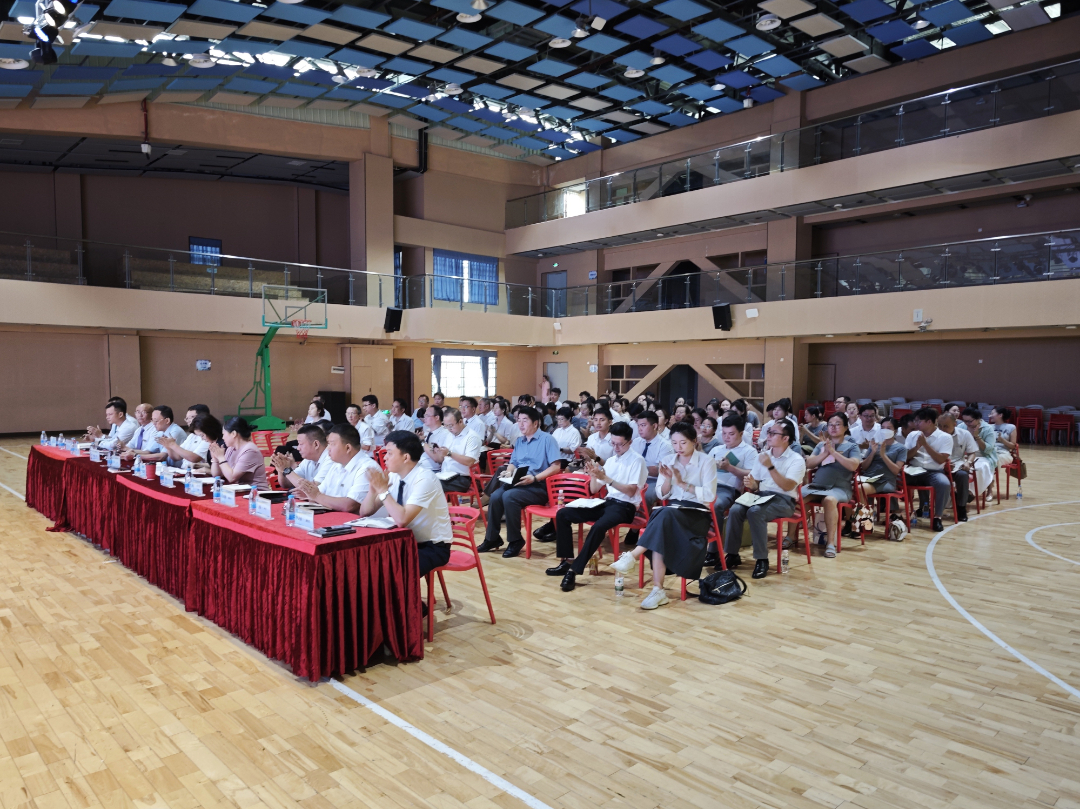 聚焦內(nèi)涵共創(chuàng)新篇——?？谏礁咧袑W(xué)新學(xué)期領(lǐng)導(dǎo)力賦能工作會(huì)順利召開(kāi)-圖片2