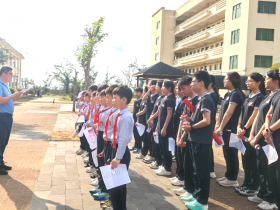 五育并舉|弘揚(yáng)雷鋒精神 傳承敬老美德——記定安縣山高學(xué)?！皩W(xué)雷鋒日”敬老院之行