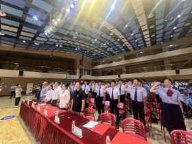 五四精神啟新篇，青春逐夢(mèng)向未來(lái)——海口山高中學(xué)2025年離隊(duì)入團(tuán)儀式順利舉行